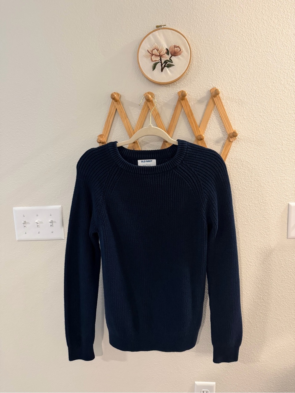 Old Navy Navy Blue Ribbed Crewneck Sweater